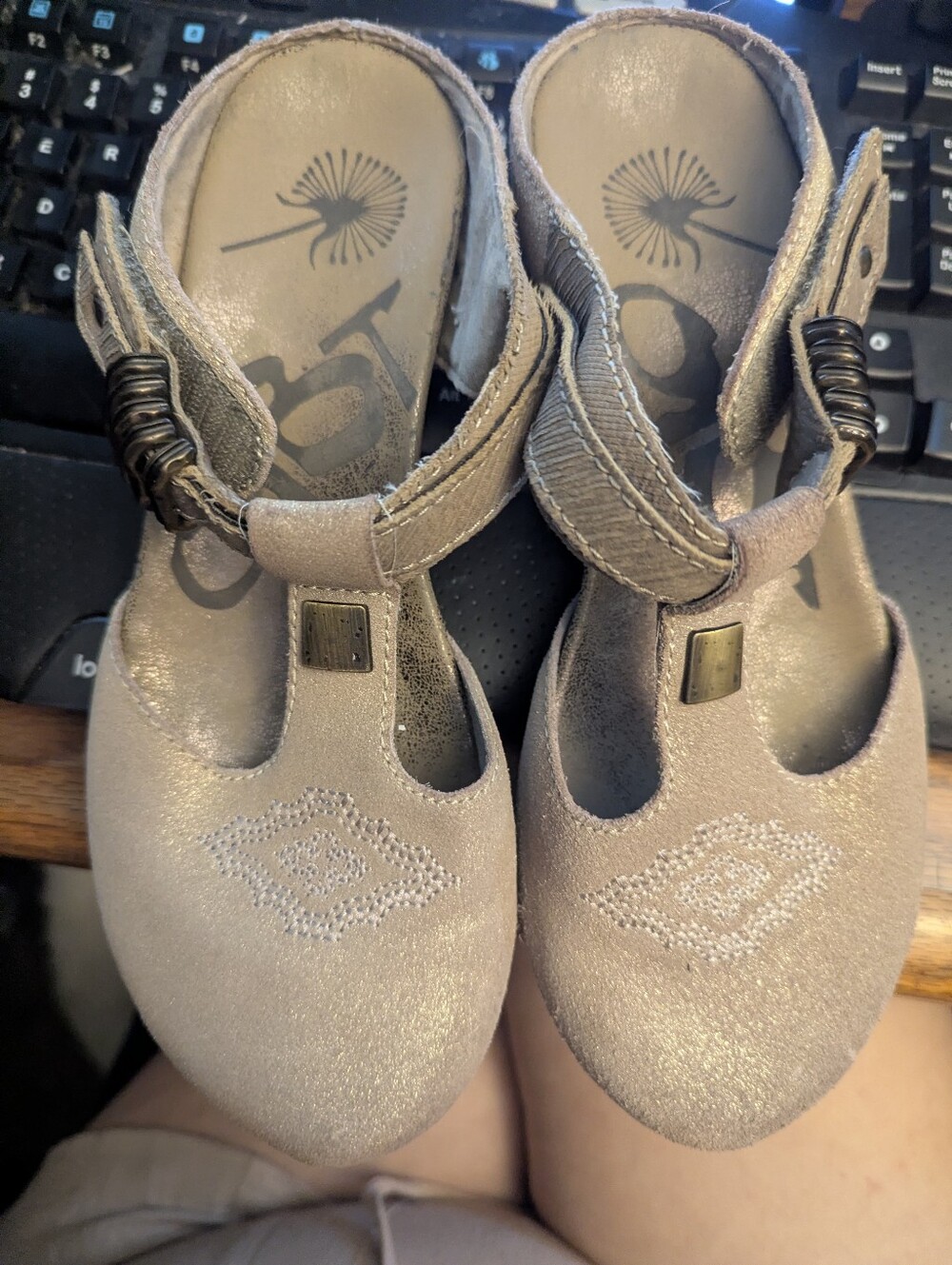 Exc Women's OTBT Streams rounded Toeglitter Leather Mules Sz 8.5